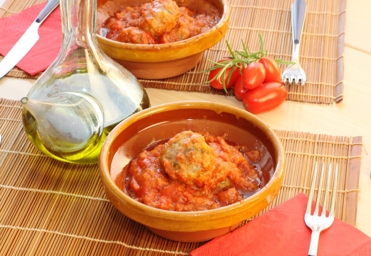 Polpette di pane al sugo salentine: le Sciuscelle. Ricetta contadina