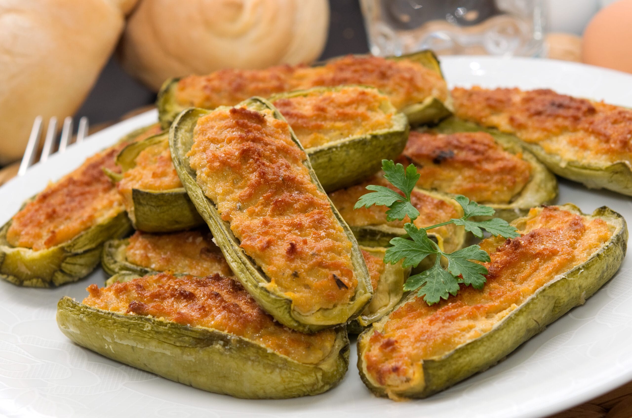 Zucchine ripiene a modo mio: senza carne e senza uova, gustosissime e leggere!