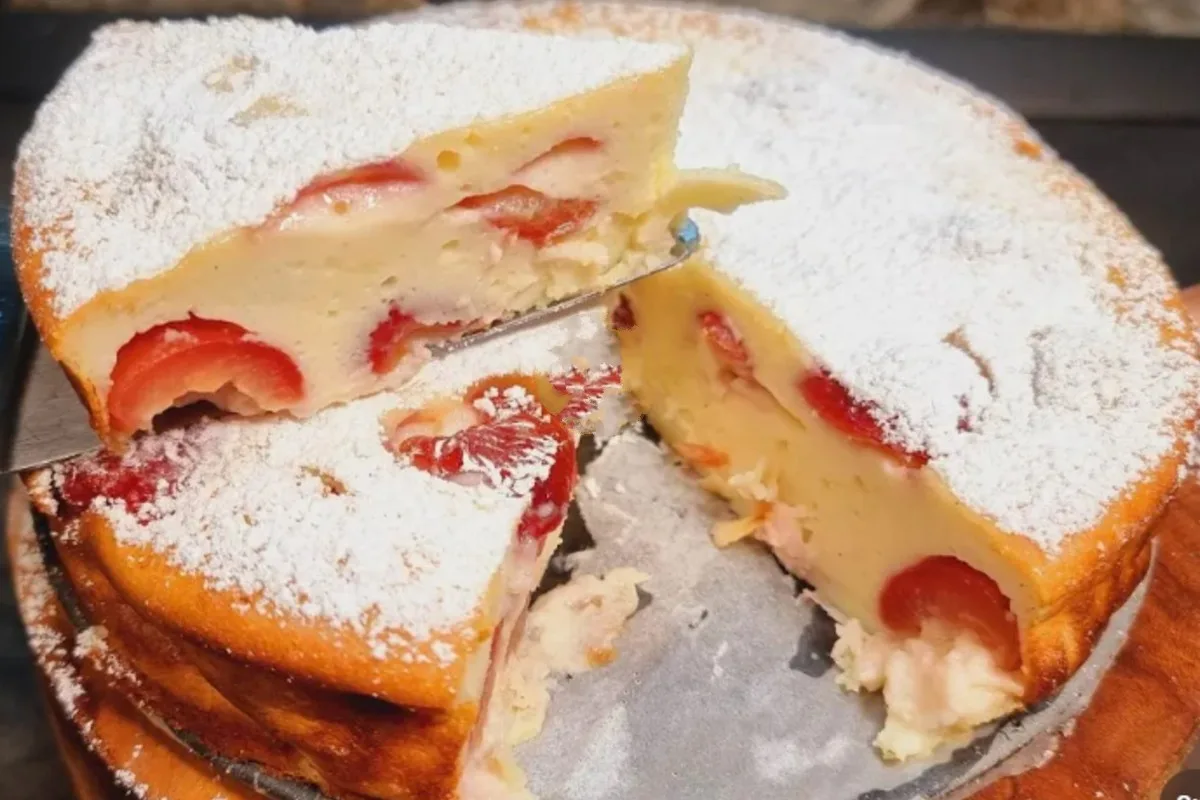 Torta di ciliegie cremosissima: senza farina 00, né olio né burro!