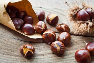 Come sbucciare le castagne in 5 secondi netti: il mio metodo