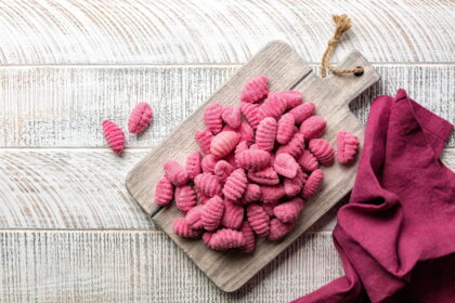 Gnocchi rossi senza patate né uova: colorati e buonissimi