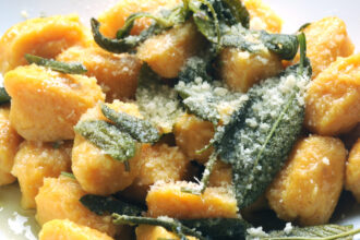 Gnocchi di zucca fatti in casa: delicati e saporiti