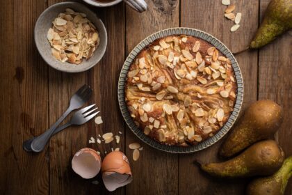 Torta pere limone e mandorle: una prelibatezza tutta natalizia