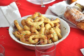 Zeppoline bollite o scauratielli: la ricetta cilentana