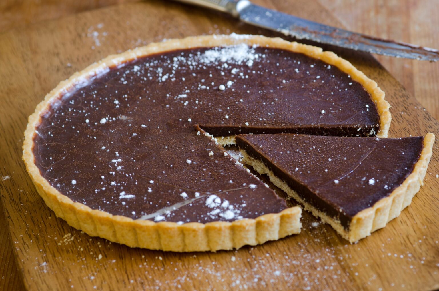 Crostata facilissima al cioccolato: deliziosa per le feste