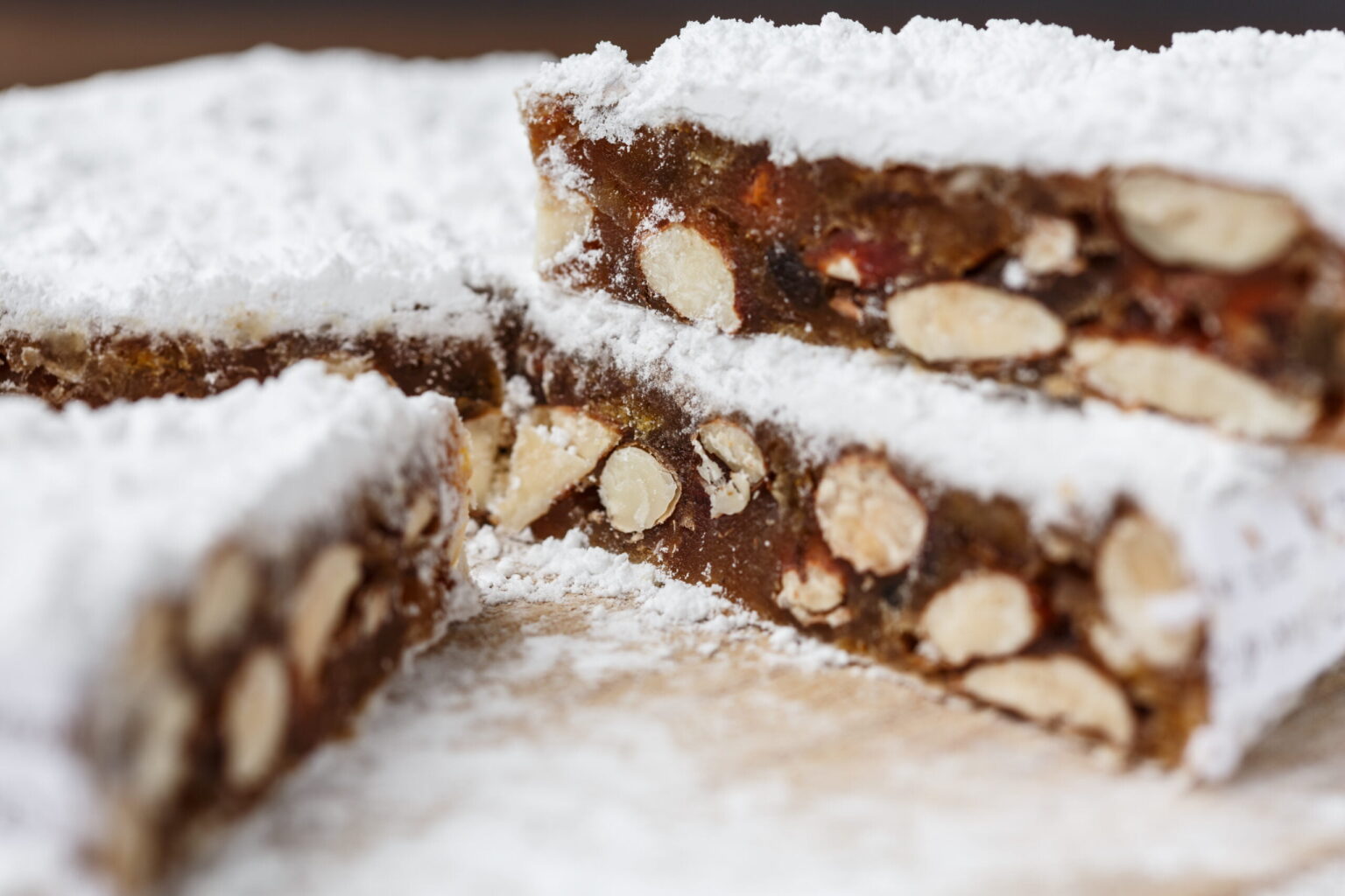 Panforte senese fatto in casa: un po’ rustico, ma delizioso!