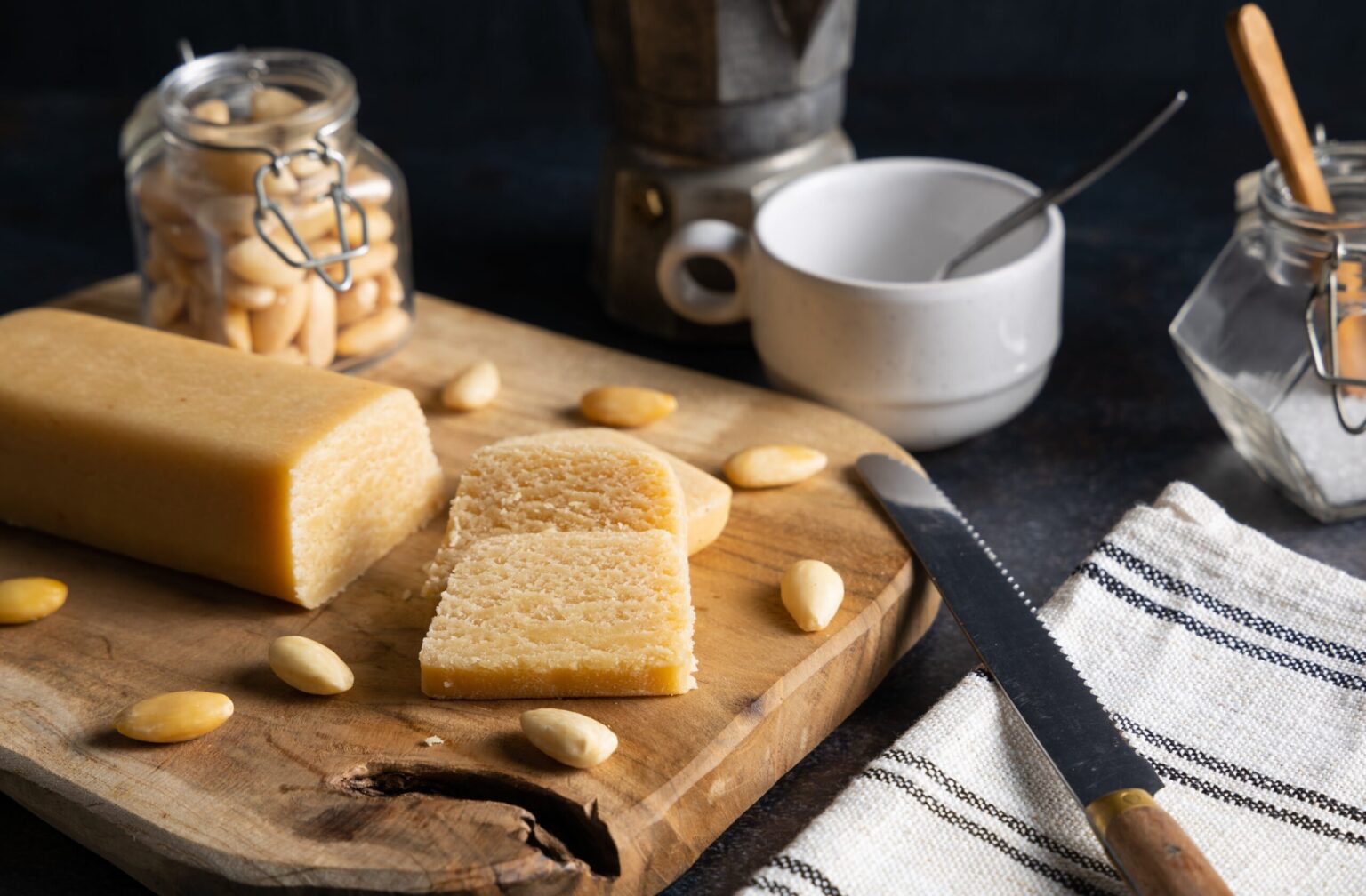 Pasta di mandorle: con soli 3 ingredienti e senza uova