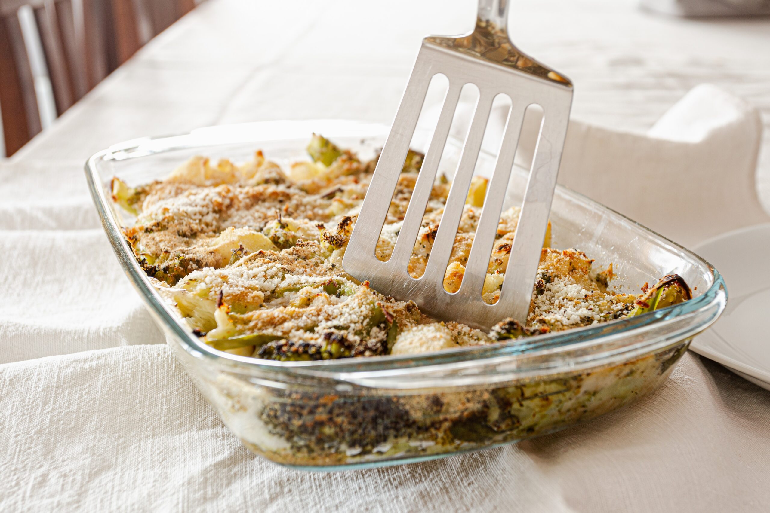 Pasticcio di broccoli e patate al forno: facile, veloce, delizioso