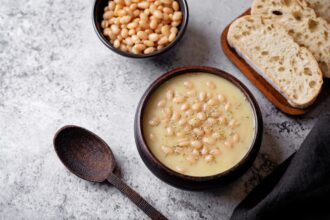 Vellutata di fagioli cannellini: nutriente, ma leggera