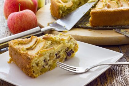 Torta di mele ricotta e gocce di cioccolato: un trio fenomenale!