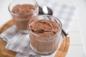 Budino banane e cioccolato: senza farina, uova, latte, ma delizioso