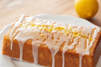 Plumcake dietetico senza zucchero, né farina, ma delizioso, ha meno di 200 calorie!