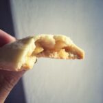 Biscotti mele e pinoli: una frolla friabile, un ripieno super goloso