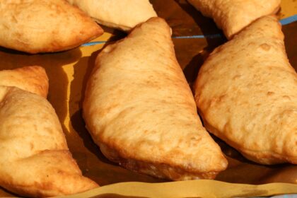 Panzerotti melanzane e scamorza: filanti e super golosi!