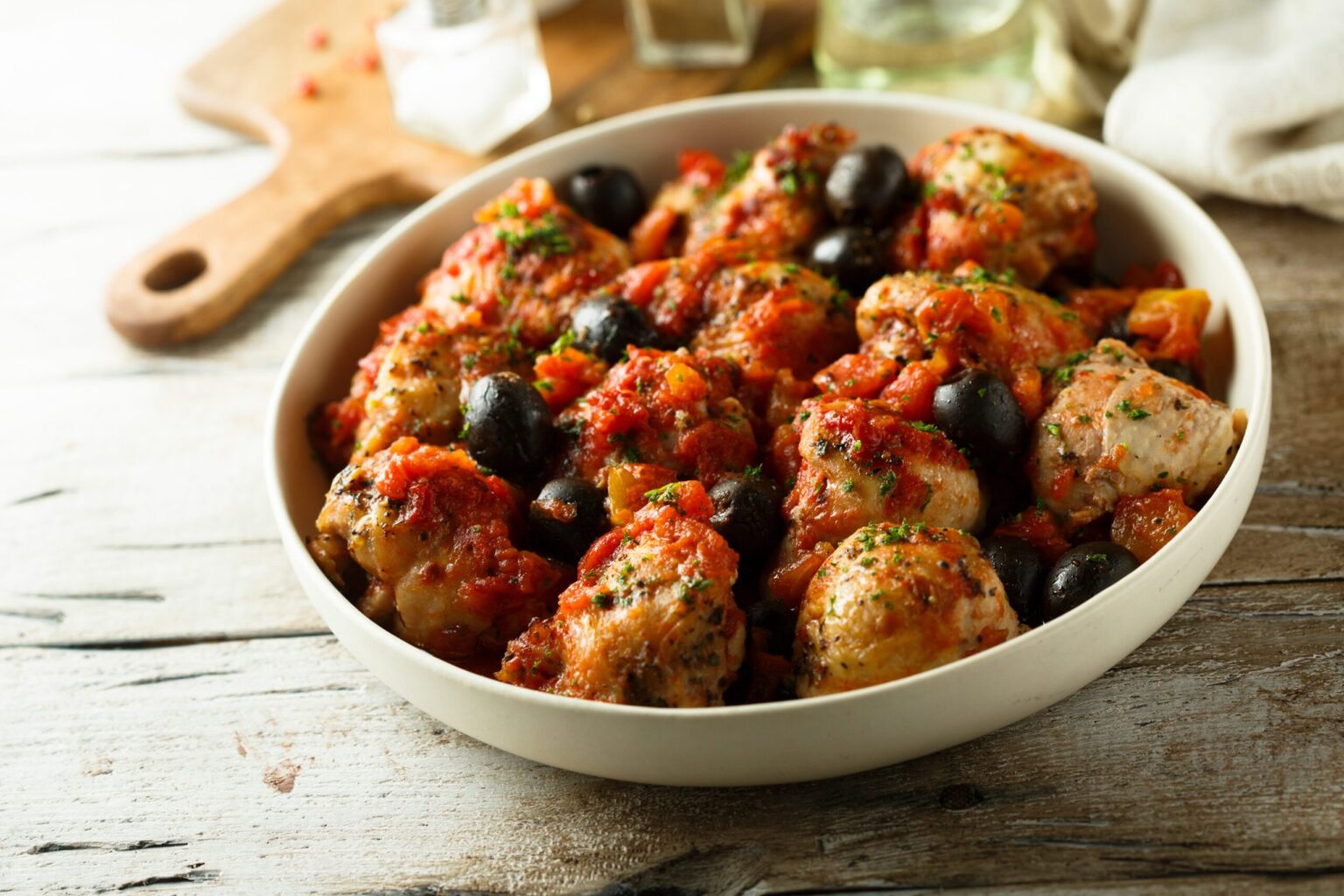 Pollo alla livornese: bocconcini appetitosi e saporiti