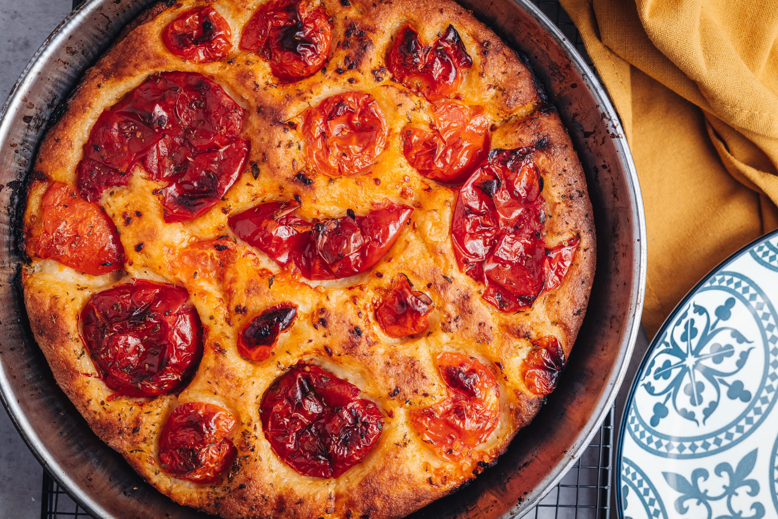 Grupiata: la ricetta per la focaccia rossa calabrese