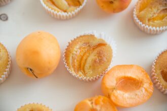 Muffin alle albicocche: i pasticcini soffici che piacciono anche ai bambini