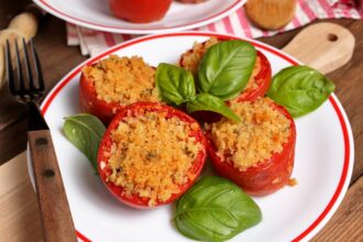 Pomodori ripieni di cous cous: io li preparo nel forno