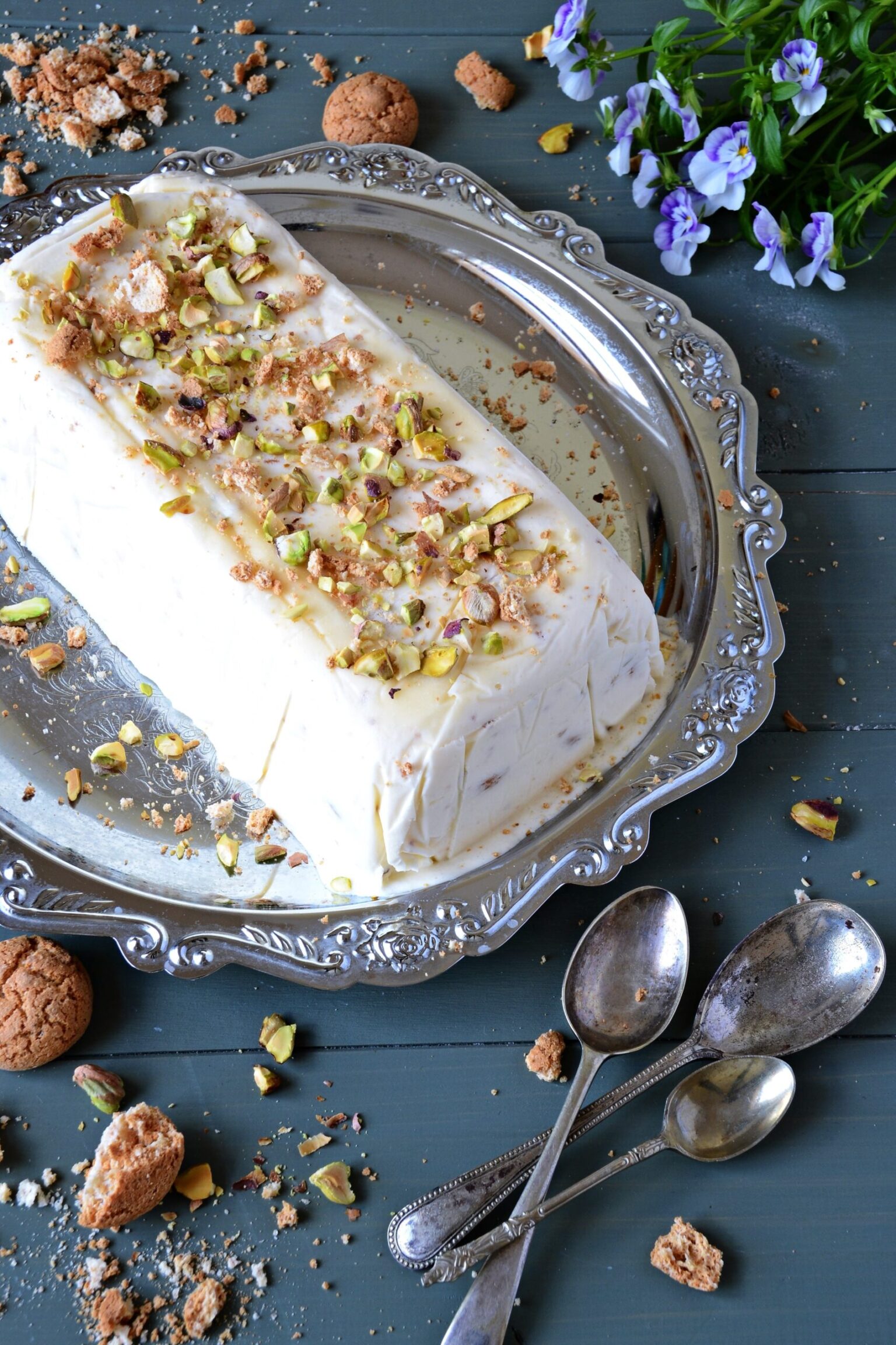 Semifreddo al pistacchio: elegante e raffinato, ma soprattutto goloso