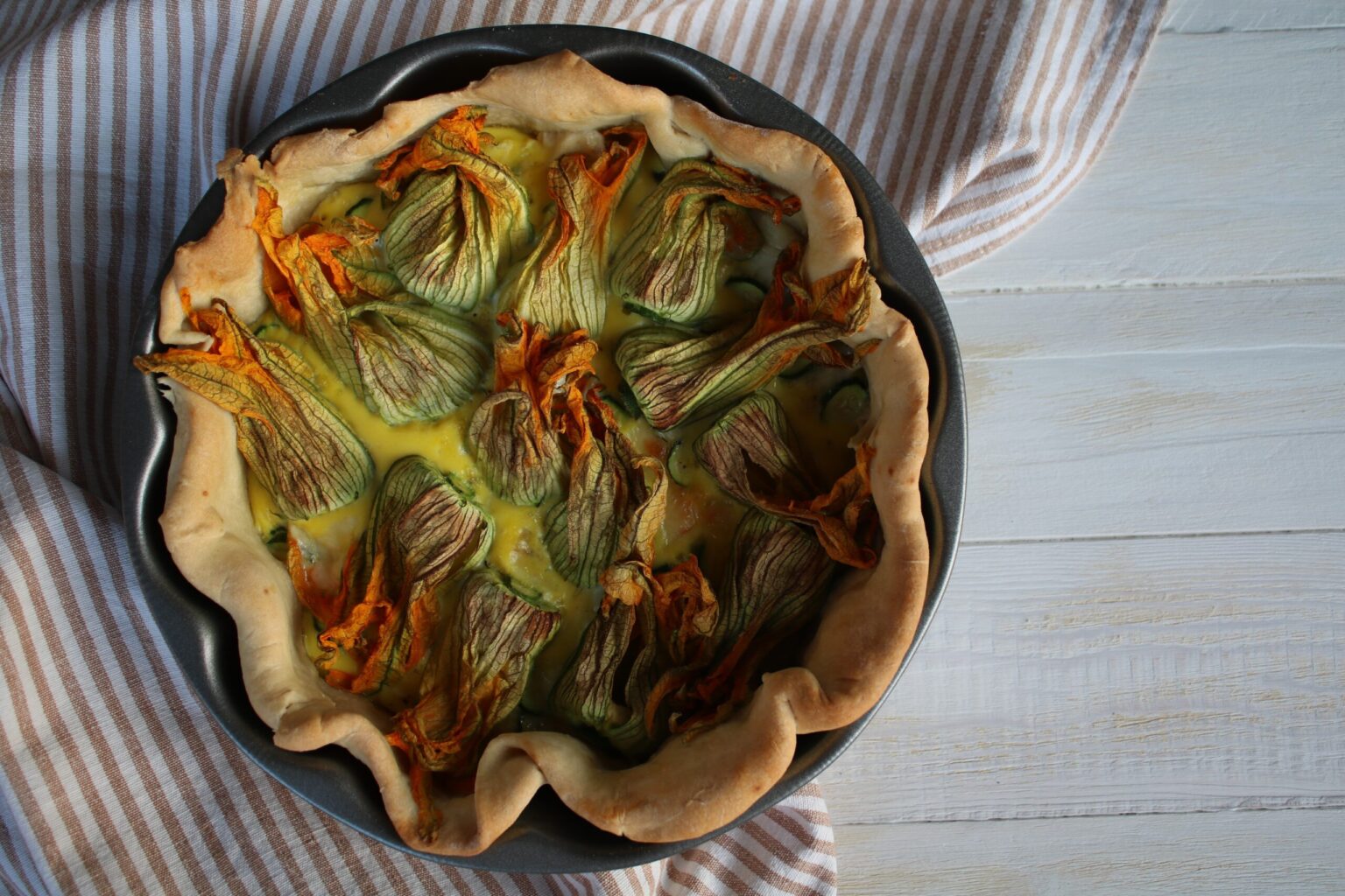 Torta salata ai fiori di zucca: semplicemente magnifica