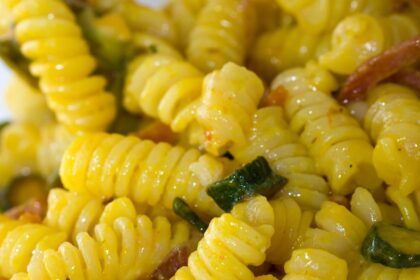 Fusilli zucchine speck e robiola: cremosissimi!