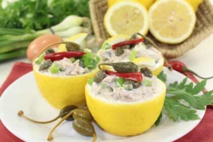 Limoni ripieni: li preparo con il tonno e la ricotta