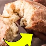 Pane vecchio e stantio, non lo butto mai via: con questo ingrediente, diventa più morbido e croccante di prima!