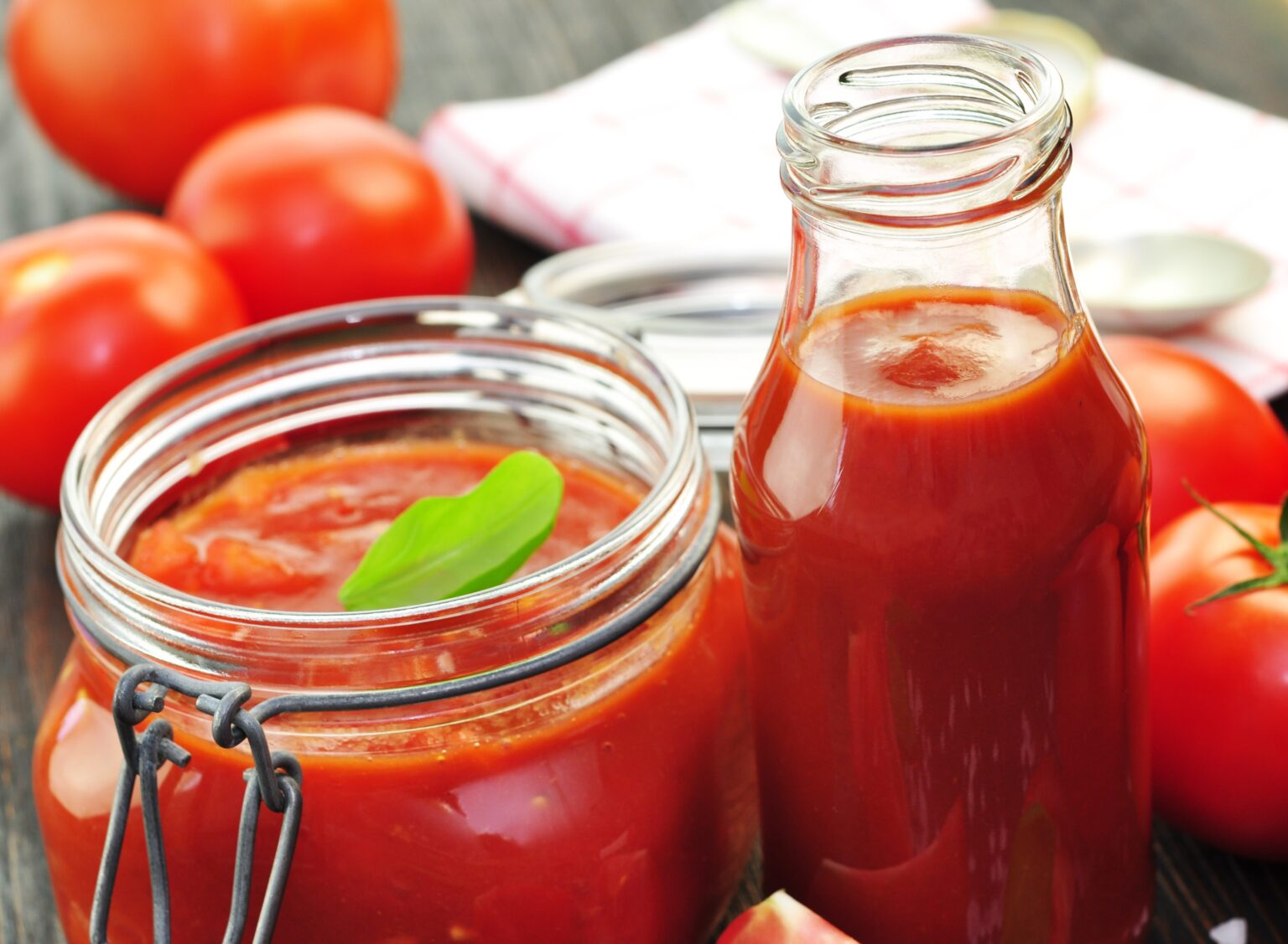 Conservare la passata di pomodoro