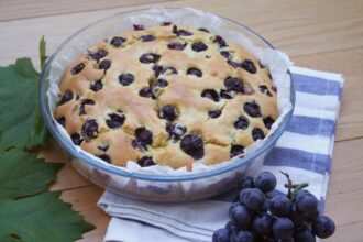 Torta all’uva: un dolce da credenza originale e goloso