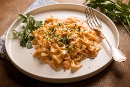 Farfalle cremose al salmone