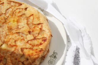 Frittata di mele: deliziosa quanto una torta, cuoce in padella!