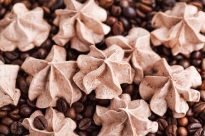 Meringhe al caffè: una variante a tema per veri intenditori