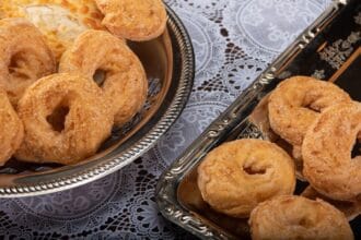 Taralli pugliesi dolci all’arancia: perfetti per l’inzuppo