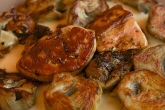 Carciofi arrostiti con crema aglio e pomodoro: super!