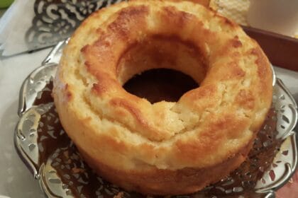 Ciambellone tutta ricotta