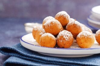 Frittelle arancia e cocco: la variante esotica per Carnevale