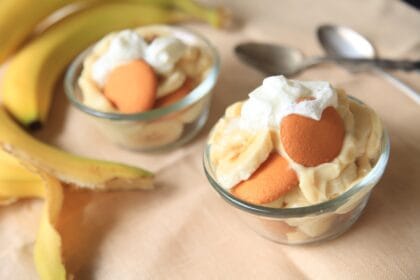 Budino ricco alla banana: perfetto per una colazione da star