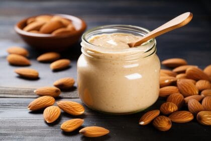 Burro di mandorle: versatile e goloso, con 2 soli ingredienti
