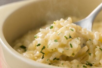 Mantecare il risotto: come realizzare “l’onda” perfetta