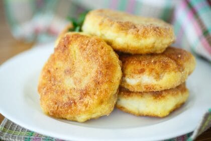 Medaglioni di patate, morbidi e filanti, perfetti sempre