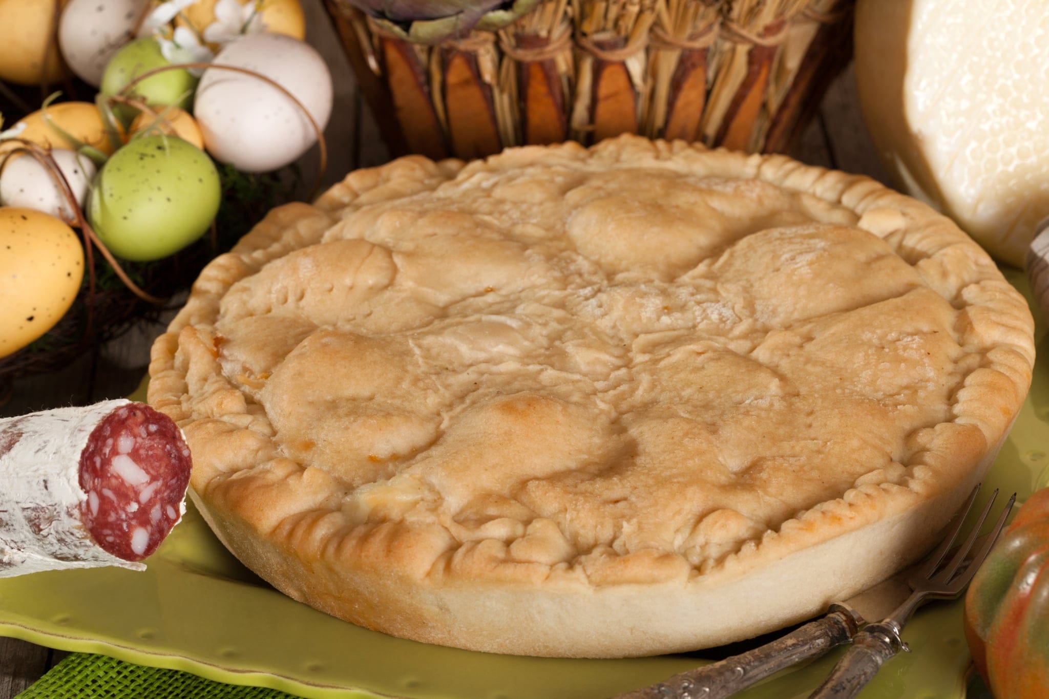 Torta salata prosciutto e formaggio: uno scrigno di bontà