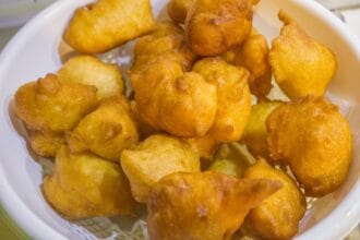 Frittelle di Pasqua: soffici e irresistibili bocconcini di assoluta bontà