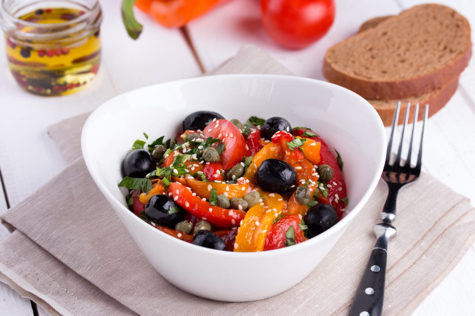 Guazzetto di peperoni arrostiti con le olive: una delizia inarrivabile