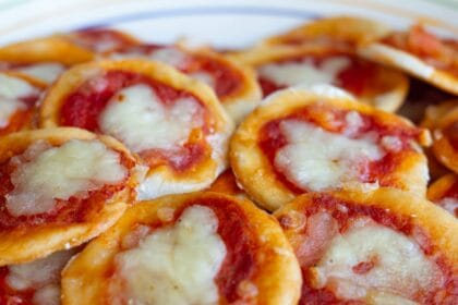 Pizzette in padella senza lievitazione, la cena è servita