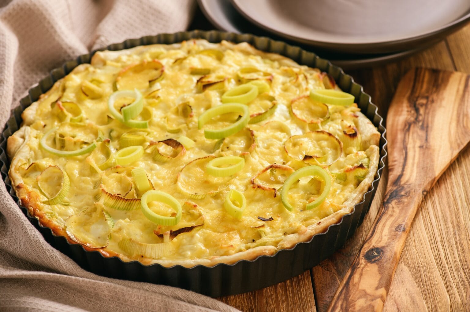 Torta salata ai porri: saporita e profumata, irresistibile