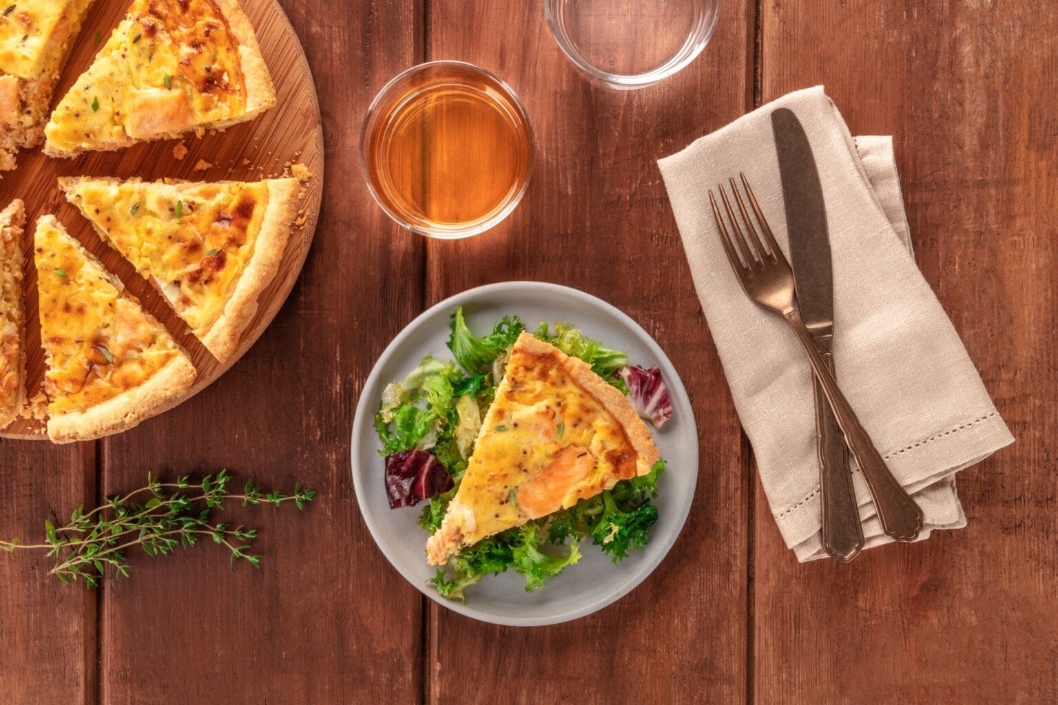 Crostata salmone e ricotta: il rustico più raffinato del pianeta