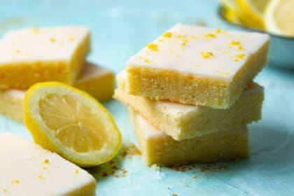 Blondies al limone: gialli e allegri come una giornata di sole