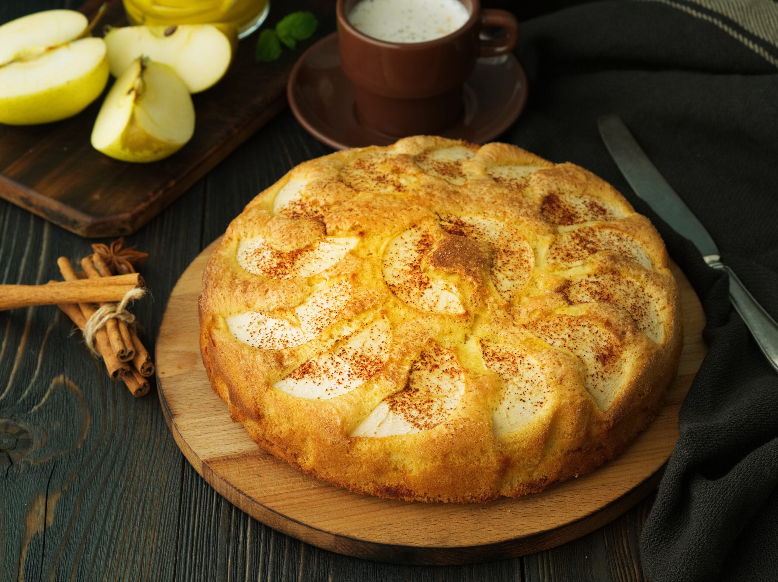 Torta di mele in purea senza zucchero: deliziosa e dietetica