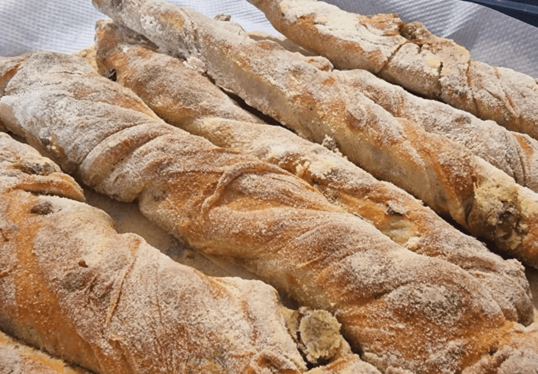 Sfilatini olive e noci