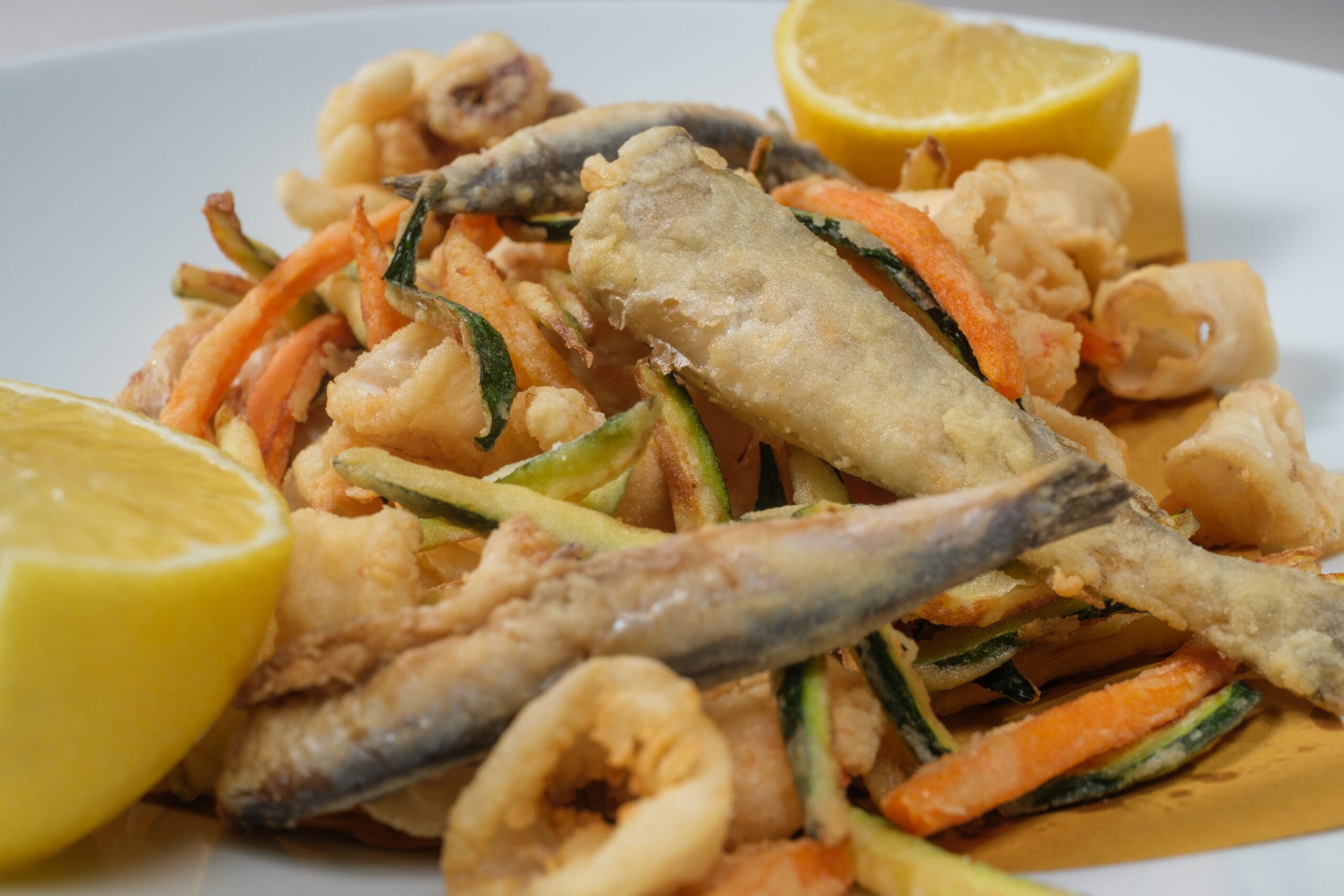 Frittura mista di paranza con verdure